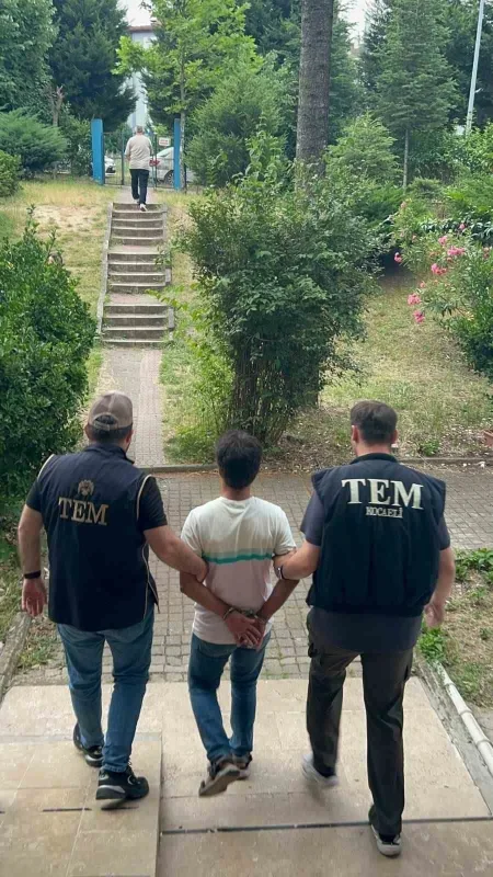 Kocaeli'de FETÖ operasyonu: 9 kişi tutuklandı