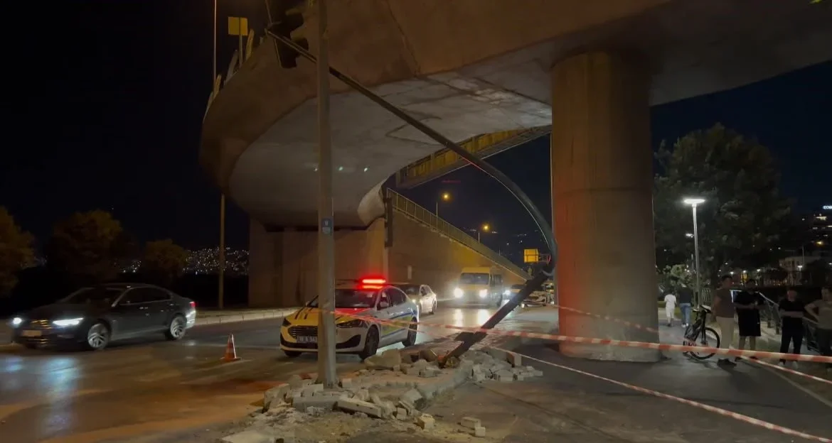 Bursa Osmangazi'de makas atan otomobil dereye uçtu: 6 yaralı