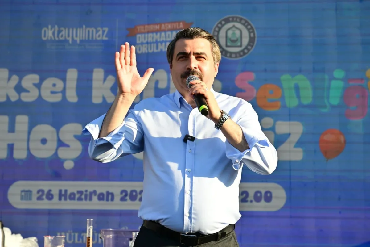 Yıldırım'da karne şenliği: Öğrenciler yaz tatiline coşkuyla girdi