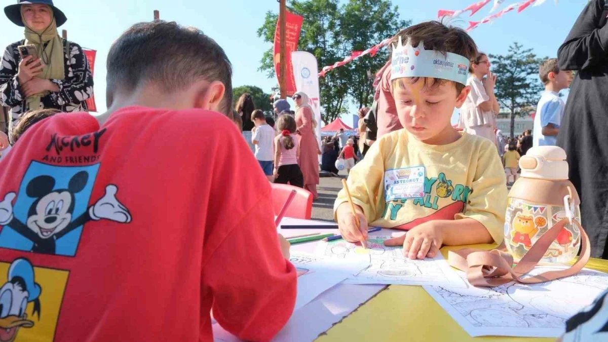 Yıldırım'da karne şenliği: Öğrenciler yaz tatiline coşkuyla girdi