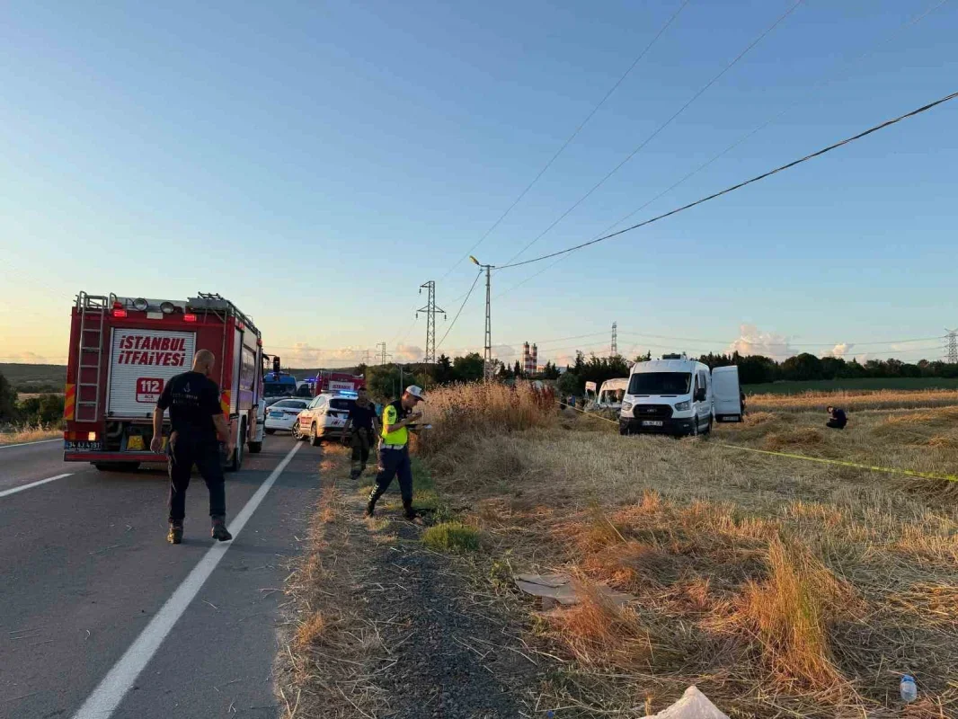 Silivri minibüs kazasında yol yeniden trafiğe açıldı
