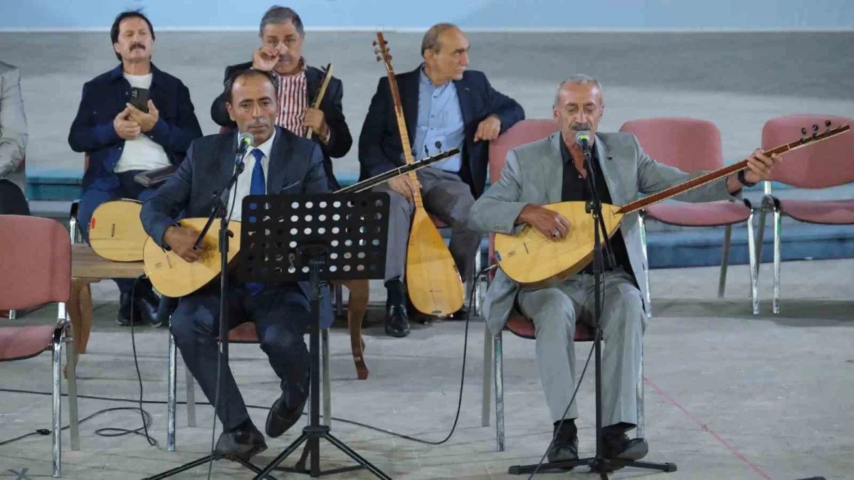 Yıldırım Belediyesi'nden Aşık Hüseyin Sümmanioğlu'na vefa gecesi