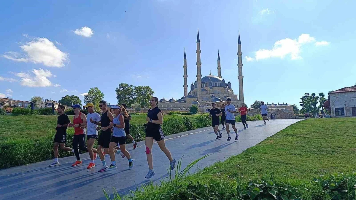 Selimiye Camii için Edirne'de 15. yıl farkındalık koşusu