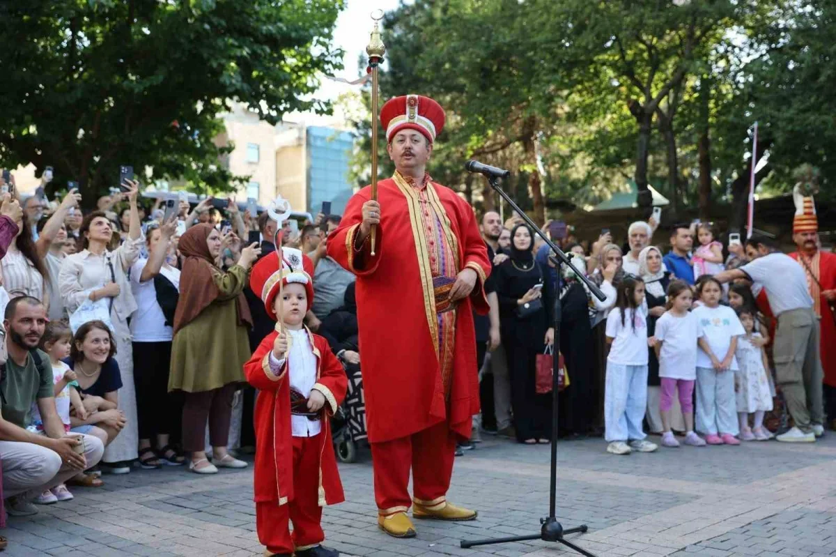 Bursa'nın Fethinin 700. yılı mehter konserleriyle kutlandı