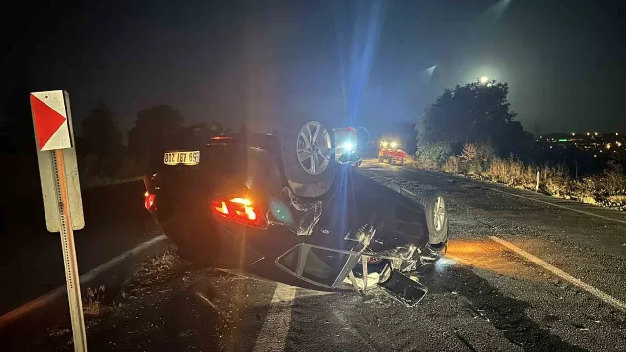 Muratlı-Tekirdağ yolunda römorka çarpan otomobil takla attı