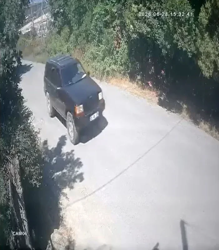 Sazlıdere kıyısında piknik ateşi çayırlık alanı küle çevirdi