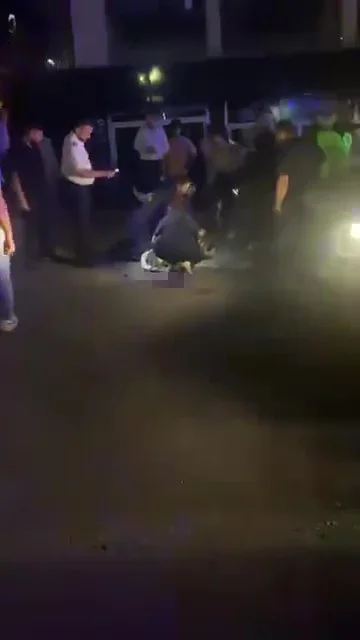 Kocaeli Körfez'de motosiklet yayaya çarptı: 2 ağır yaralı