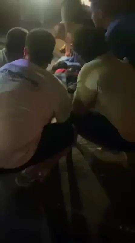 Kocaeli Körfez'de motosiklet yayaya çarptı: 2 ağır yaralı