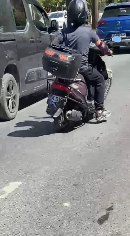Beylikdüzü'nde plakasını eğen motosikletliye 320 bin TL ceza