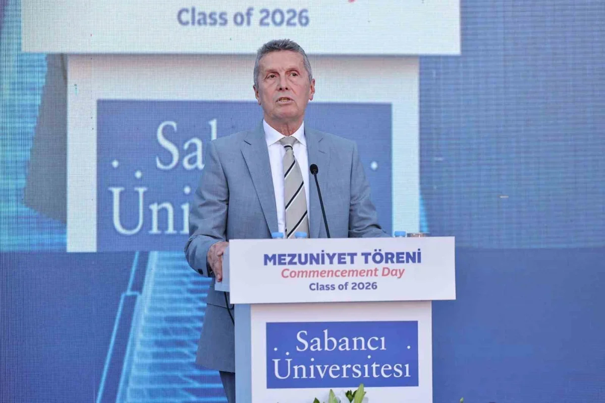 Sabancı Üniversitesi 2026 mezunlarını törenle uğurladı