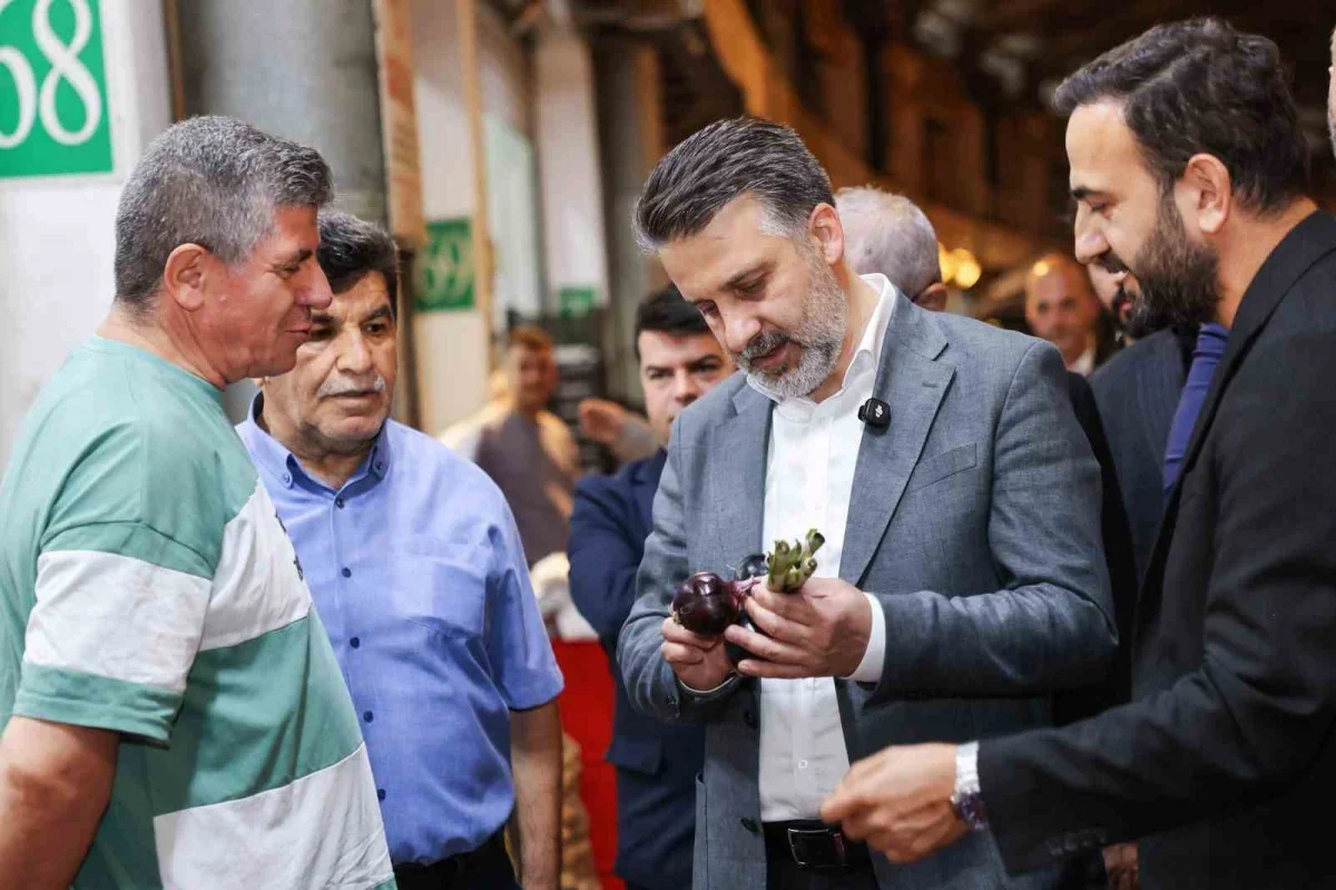 Şahin Biba Bursa Hikmet Şahin Kent Hali'ni ziyaret etti
