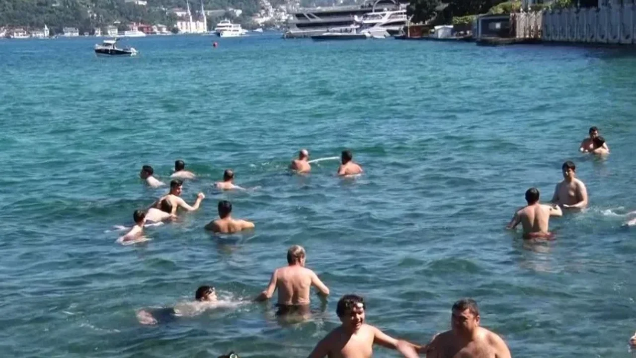 İstanbul'da 36 derece sıcaklık: Sahiller ve Boğaz doldu