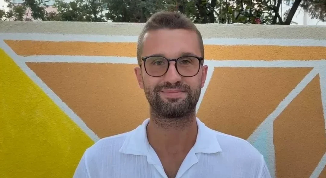 Saksağan Tekirdağ'da vatandaşların maskotu haline geldi