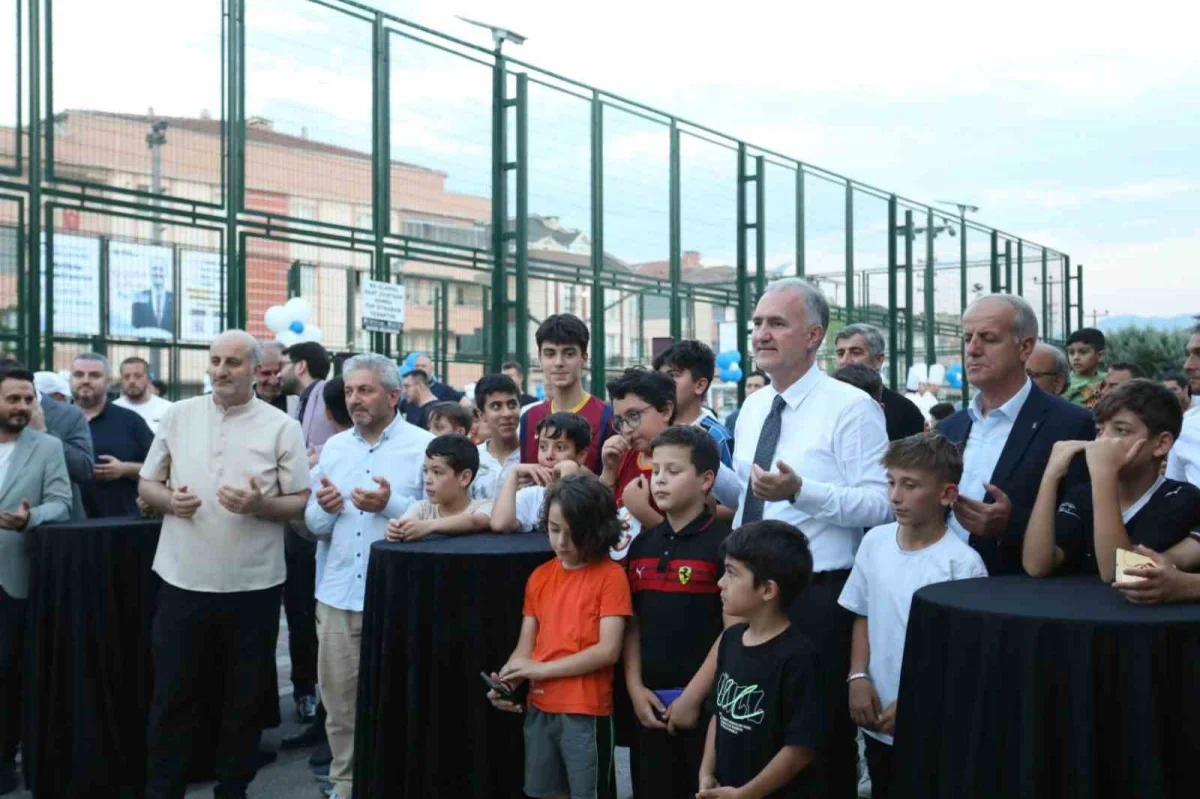 İnegöl Süleymaniye Mahallesi'nde yeni semt sahası açıldı