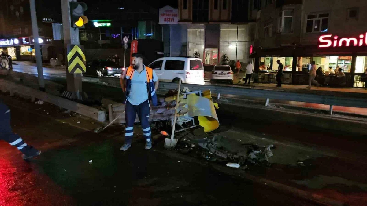 Küçükçekmece'de makas atan sürücü 2 kişiyi yaraladı