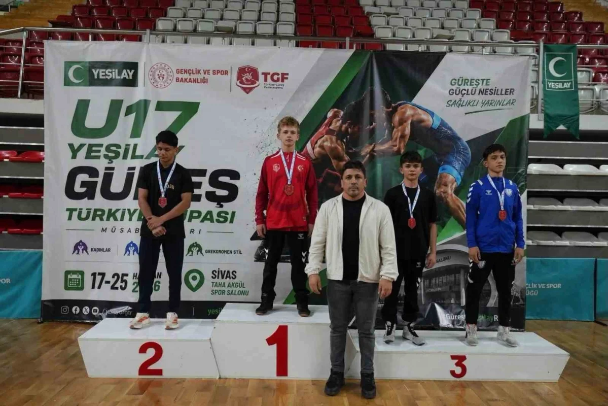 Yıldırım Belediyespor U17 güreşte Türkiye ikincisi oldu