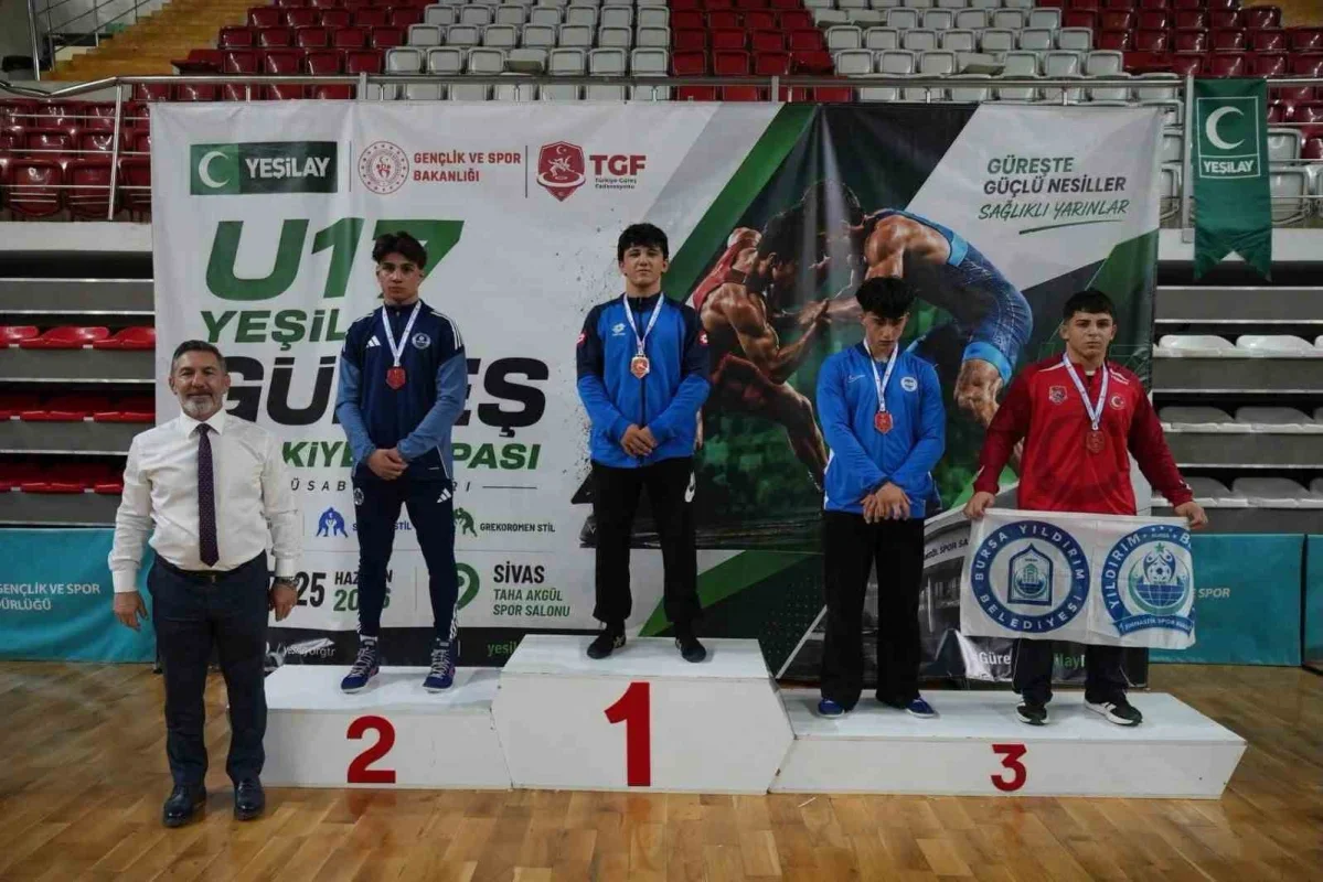 Yıldırım Belediyespor U17 güreşte Türkiye ikincisi oldu