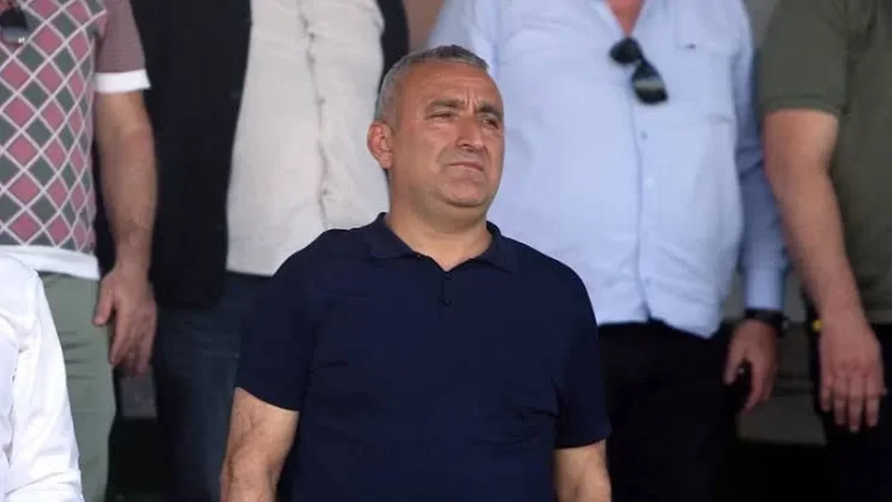 Ekrem Senal devam kararı aldı: Karacabey Belediyespor'da kriz bitti