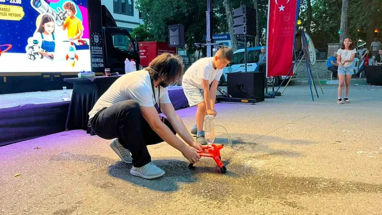 Orhaneli'de MobilFest 2026 ile bilim dolu gece