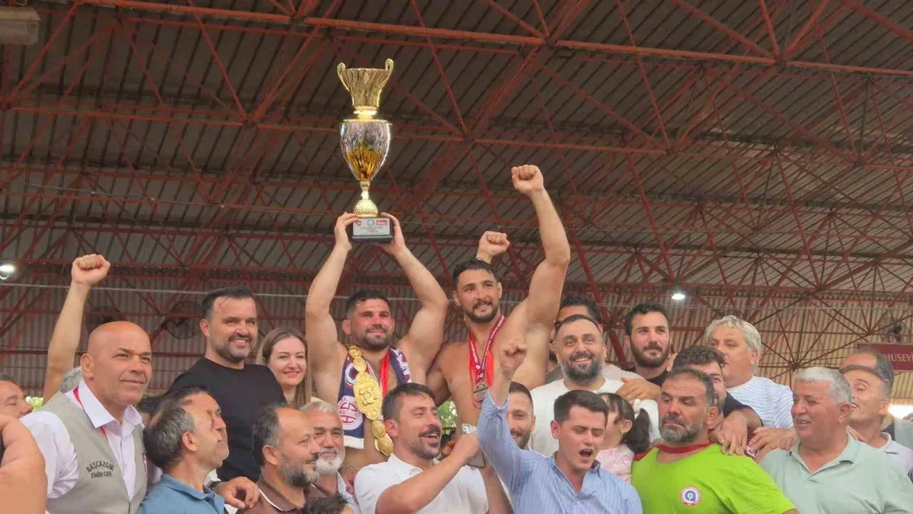 Erkan Taş Kırkpınar'da başpehlivan oldu, altın kemeri taktı