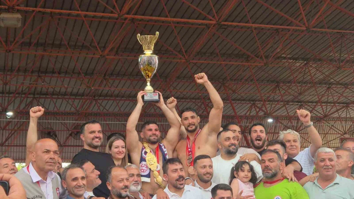 Erkan Taş Kırkpınar'da başpehlivan oldu, altın kemeri taktı