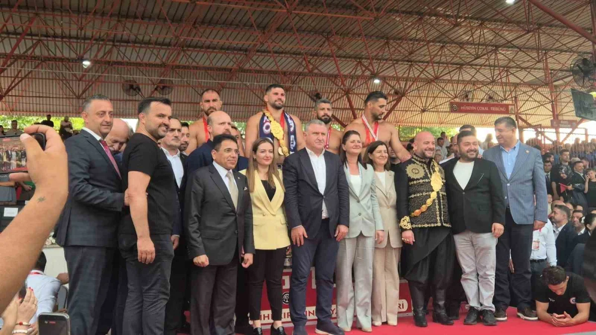 Erkan Taş Kırkpınar'da başpehlivan oldu, altın kemeri taktı