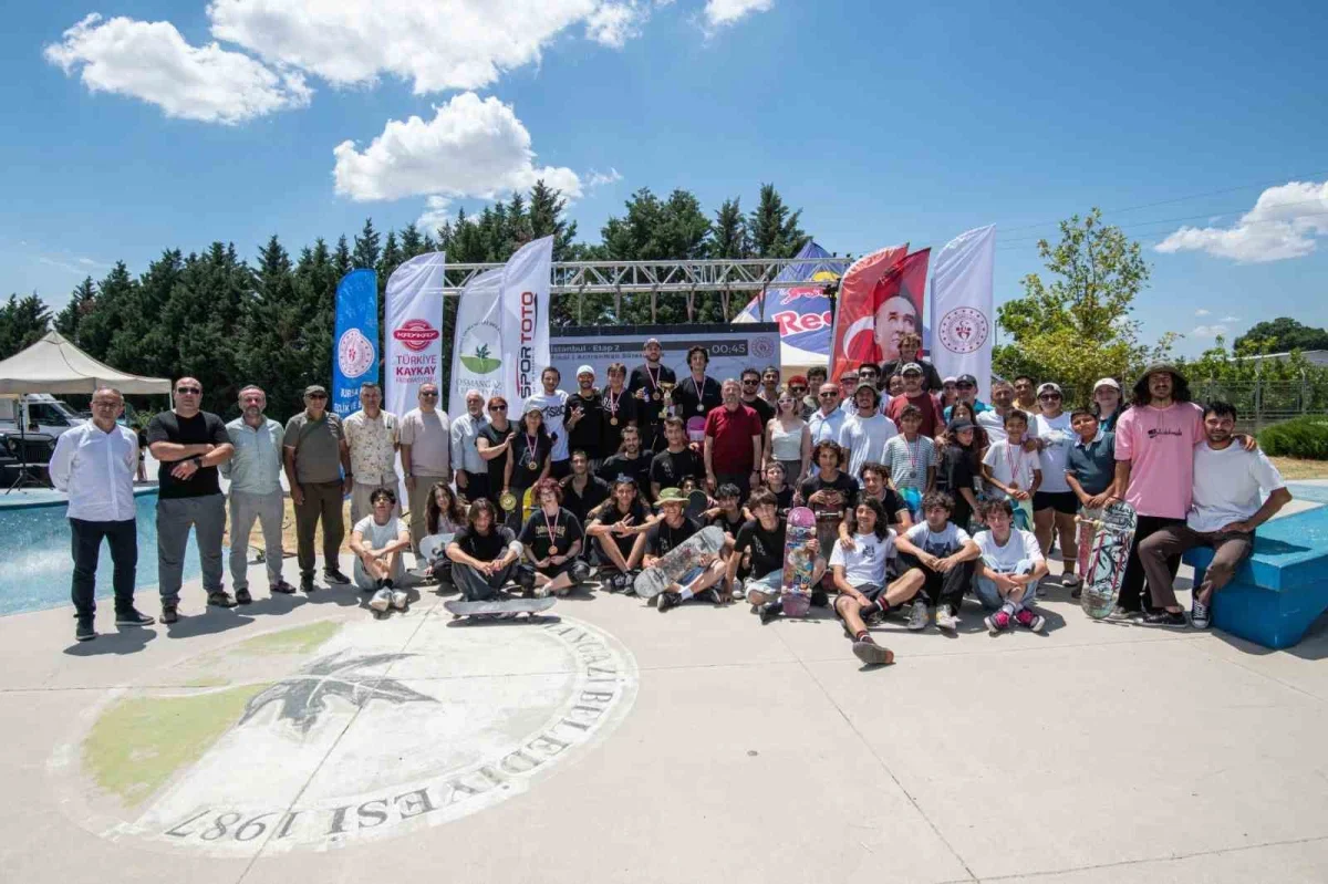 Osmangazi'de Türkiye'nin en iyi kaykaycıları finalde yarıştı