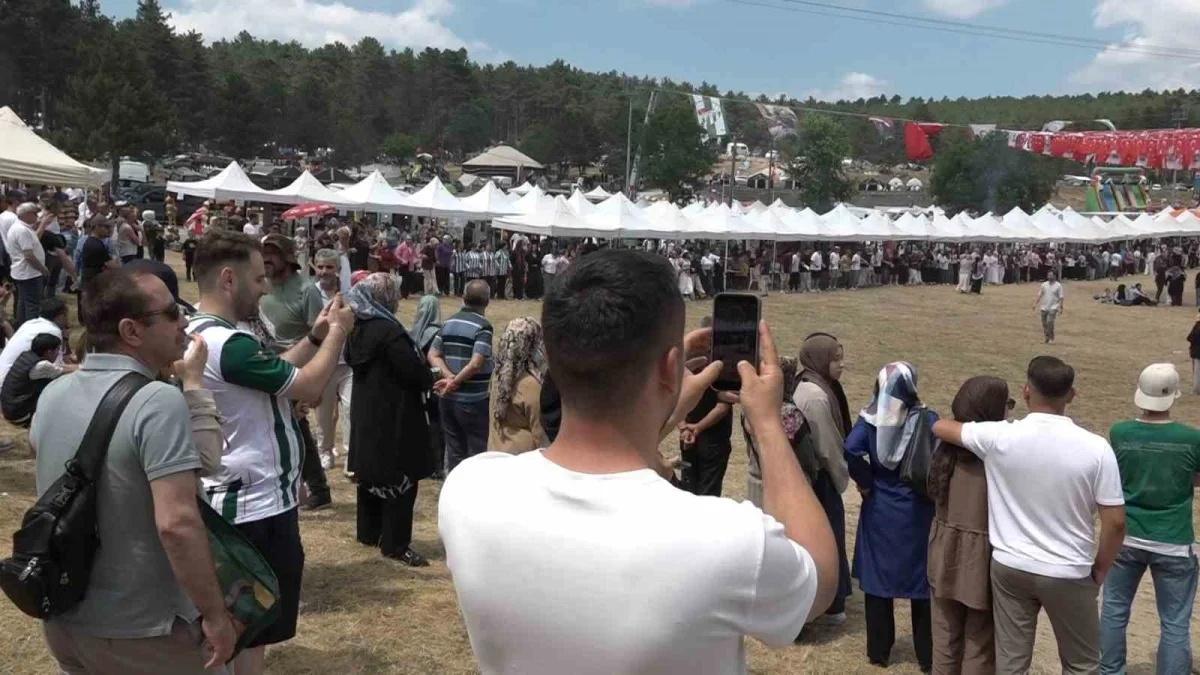 30 bin Giresunlu Bursa'da horon coşkusunda buluştu