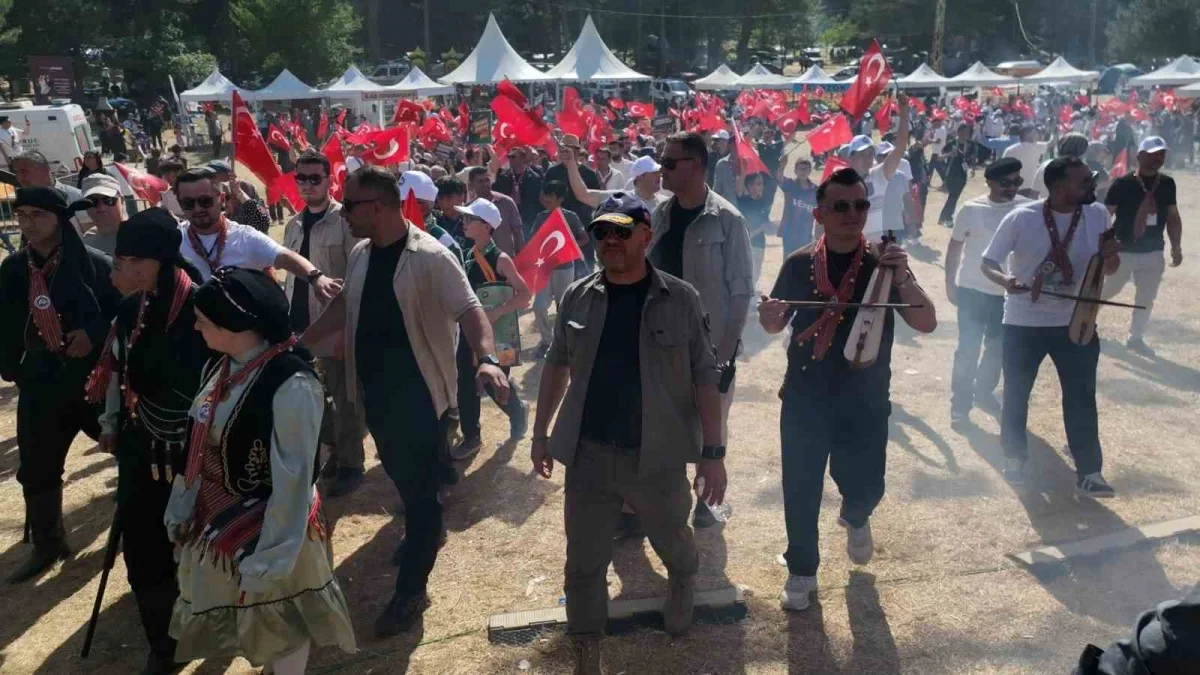 30 bin Giresunlu Bursa'da horon coşkusunda buluştu