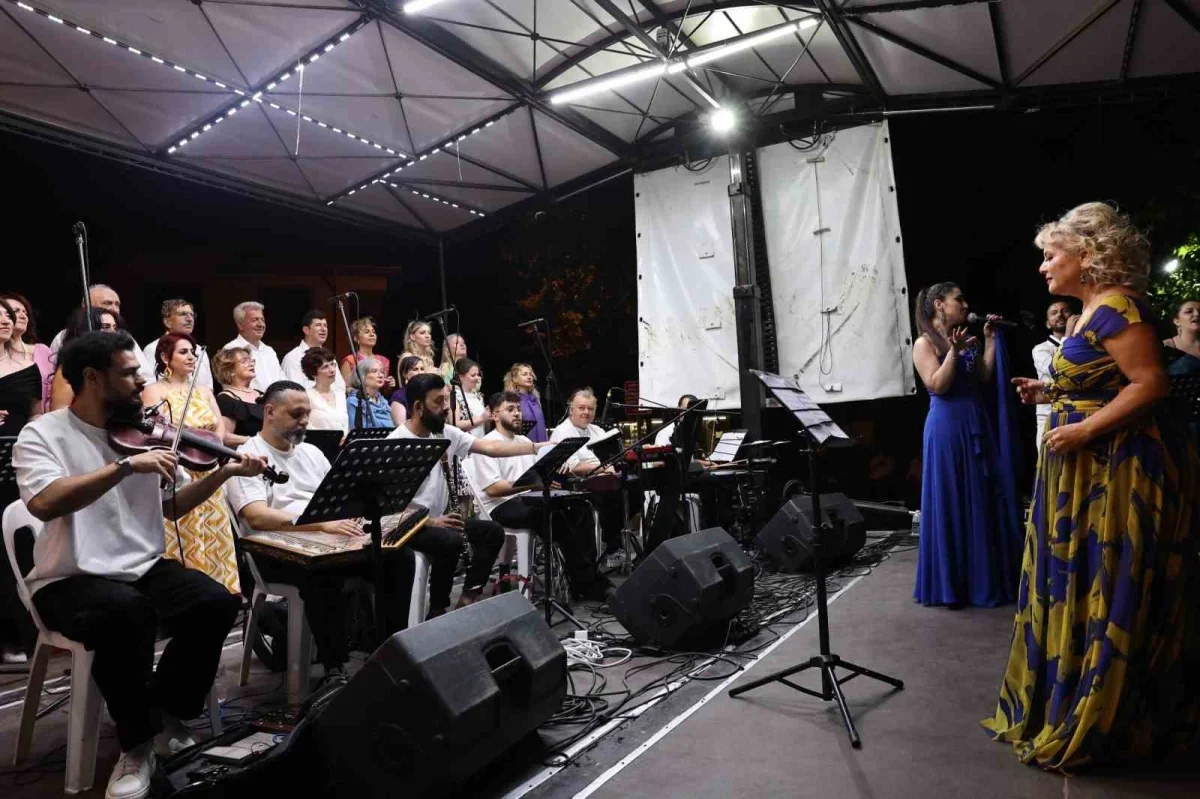Gölyazı'da Sezen Aksu şarkılarıyla unutulmaz konser gecesi