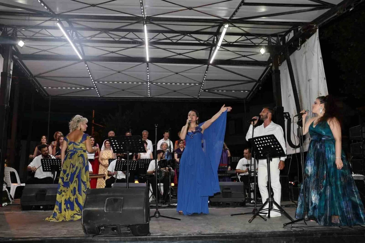 Gölyazı'da Sezen Aksu şarkılarıyla unutulmaz konser gecesi