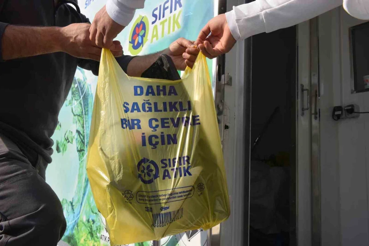 Yıldırım'da atık toplayan ailelere 830 bin lira destek
