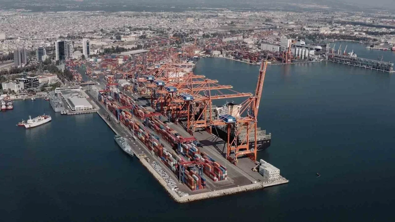 Türkiye limanlarında yük elleçleme yüzde 1,5 artarak 279 milyon tonu aştı