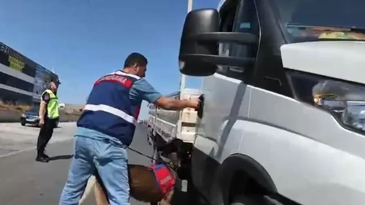 Tekirdağ Ergene'de dar sokaklar huzur uygulaması: 1.338 kişi