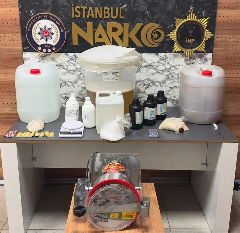 İstanbul'da uyuşturucu operasyonu: 1'i çocuk 7 gözaltı