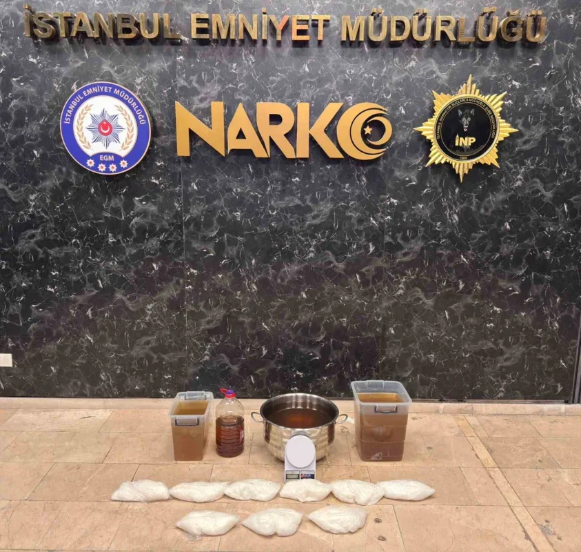 İstanbul'da uyuşturucu operasyonu: 1'i çocuk 7 gözaltı