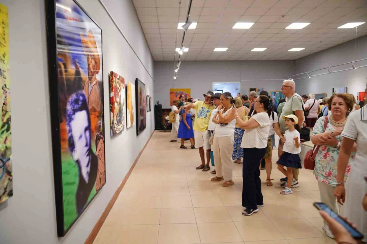 Ayvalık'ta Uzun Yol sergisi ve kültür sanat açılımı başladı