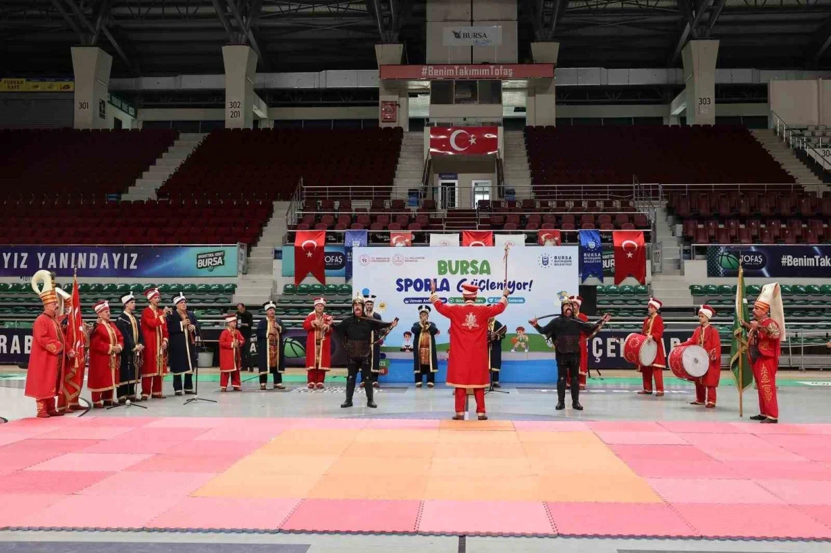 Bursa'da Yaz Spor Okulları açıldı: 30 bin çocuk sporla buluşacak