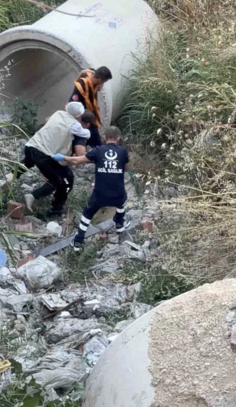 Mustafakemalpaşa'da 20 metrelik uçurumdan düşen yaralı kurtarıldı