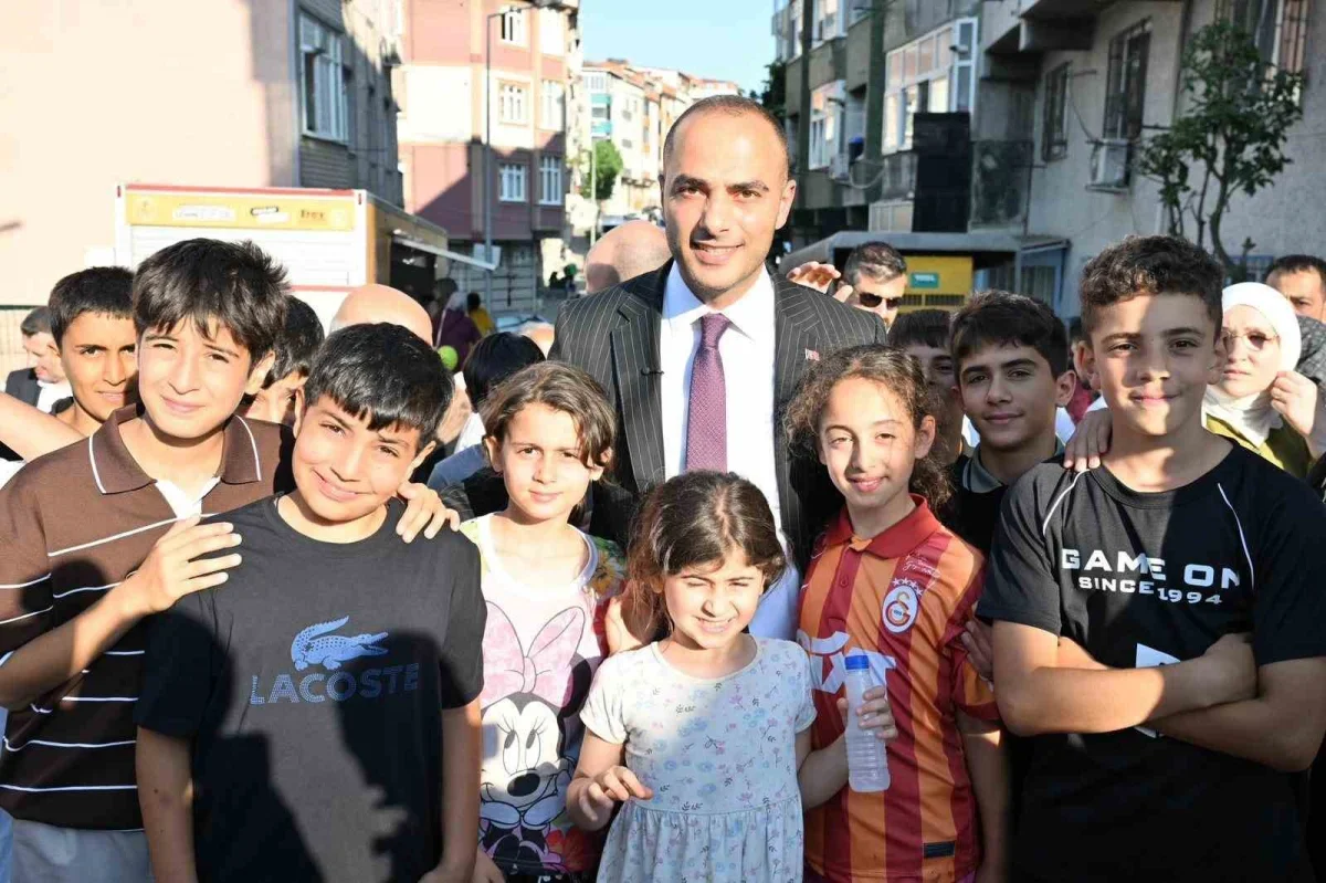 Gaziosmanpaşa'da Dünya Kupası temalı park törenle açıldı