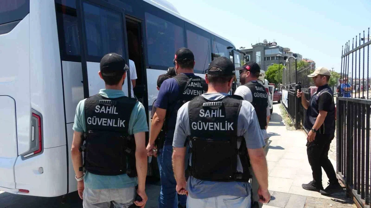 Gökçeada'da 6 FETÖ şüphelisi yasa dışı çıkışta yakalandı
