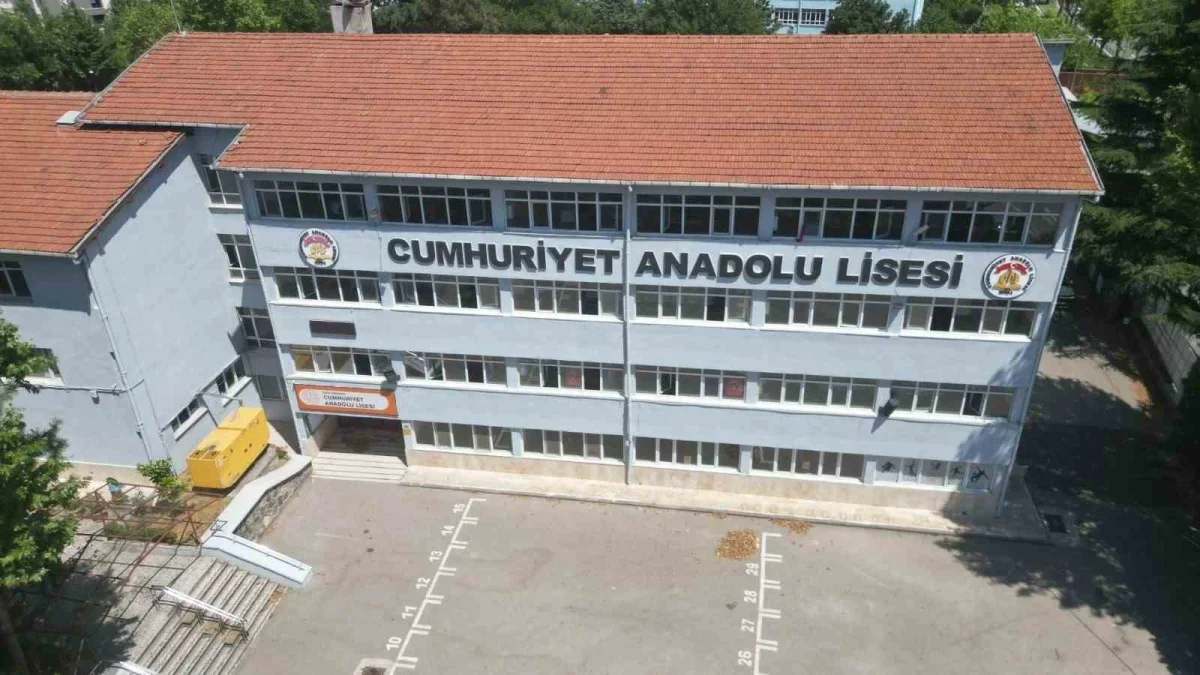 Bursa'da 10 okul Büyükşehir desteğiyle yeni döneme hazırlanıyor