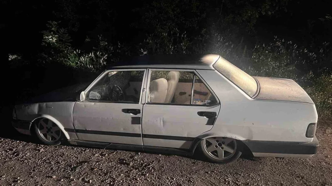 İnegöl'de çalınan otomobil ormanda bulundu, 3 şüpheli yakalandı