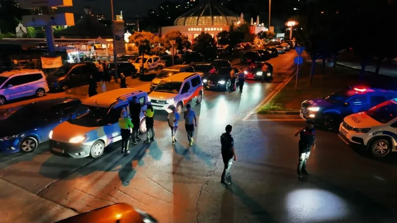 Başakşehir'de dronlu denetim: 248 sürücüye 613 bin lira ceza