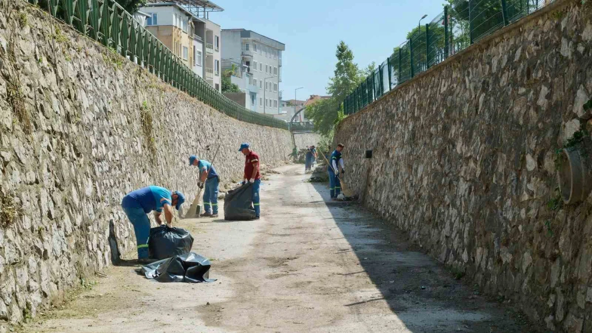 Selçukbey Kanalı'nda kapsamlı temizlik çalışması yapıldı