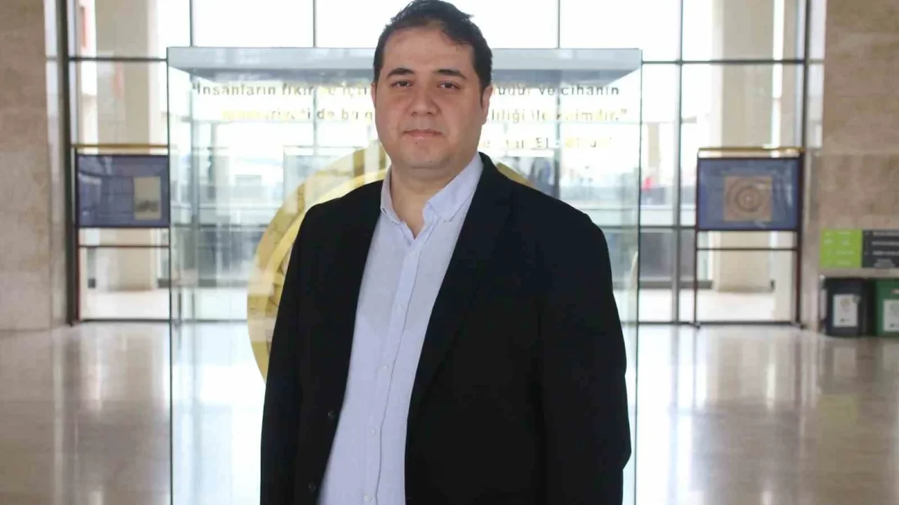 Masa başında uzun saatler geçirenler için mikro hareket önerisi