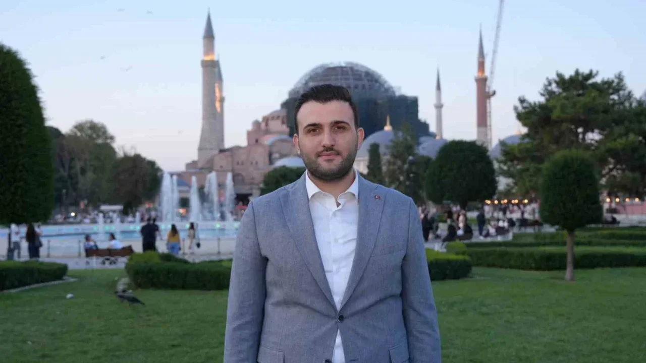 AK Parti İstanbul Gençlik Kolları'ndan Ayasofya yürüyüşü çağrısı