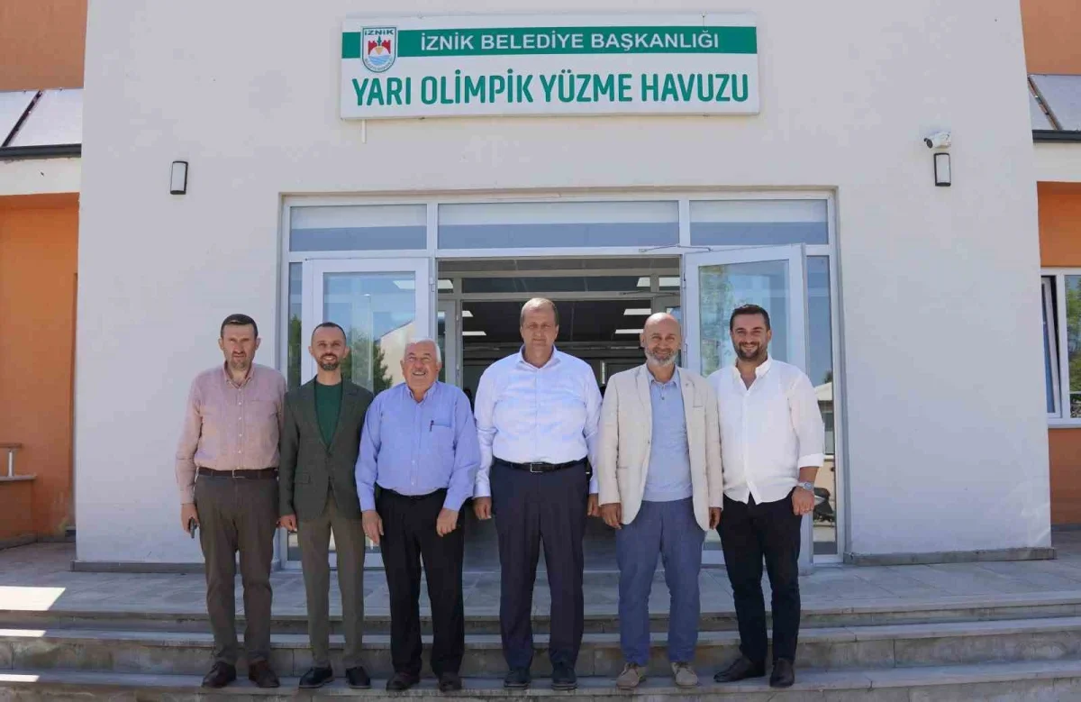 İznik Belediyesi yaz yüzme kursları 506 öğrenciyle başladı
