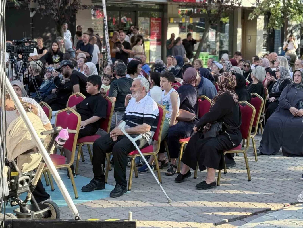 Kağıthane'de yenilenen Muammer Aksoy Parkı hizmete açıldı