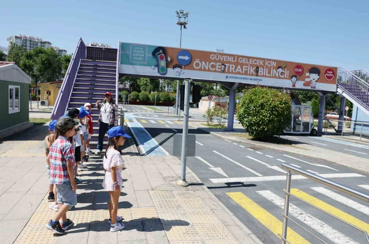 Küçükçekmece'de çocuk trafik eğitimleri yaz döneminde başladı